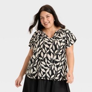 NWT Ava & Viv Flutter Sleeve Leaf Print Top 1X